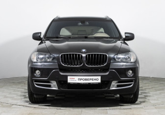 Подержанный автомобиль BMW X5 2010 года (2 фото)