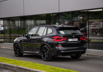 Подержанный автомобиль BMW X3 M 2020 года (8 фото)