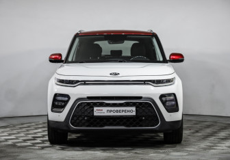 Подержанный автомобиль Kia Soul 2020 года (2 фото)
