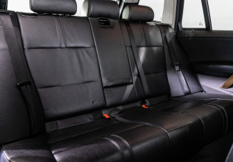 Подержанный автомобиль BMW X3 2008 года (20 фото)