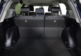 Подержанный автомобиль Toyota RAV4 2018 года (13 фото)