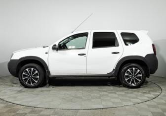 Подержанный автомобиль Renault Duster 2020 года (8 фото)