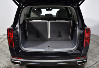 Подержанный автомобиль GAC GS8 2023 года (21 фото)