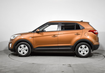 Подержанный автомобиль Hyundai Creta 2017 года (8 фото)