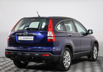 Подержанный автомобиль Honda CR-V 2007 года (5 фото)