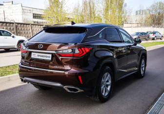Подержанный автомобиль Lexus RX 2016 года (4 фото)
