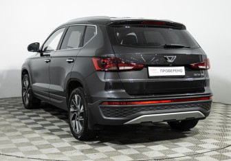 Подержанный автомобиль Jetta VS5 2022 года (7 фото)