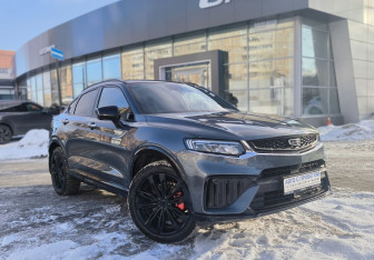 Подержанный автомобиль Geely Tugella 2023 года (3 фото)