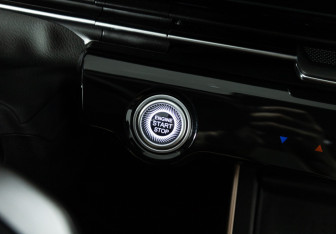 Подержанный автомобиль Omoda C5 2024 года (20 фото)