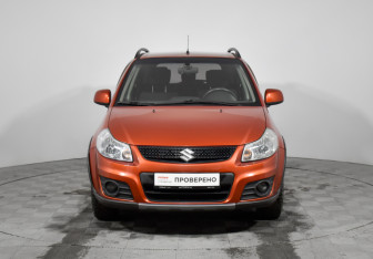 Подержанный автомобиль Suzuki SX4 Hatchback 2011 года (2 фото)