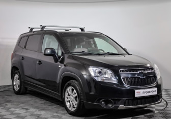 Подержанный автомобиль Chevrolet Orlando 2012 года (3 фото)