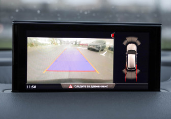 Подержанный автомобиль Audi Q7 2015 года (19 фото)