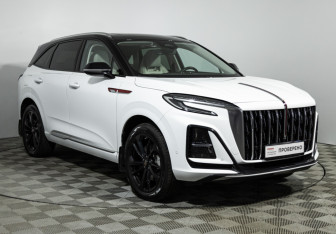 Подержанный автомобиль Hongqi HS3 2024 года (3 фото)