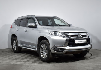 Подержанный автомобиль Mitsubishi Pajero Sport 2019 года (3 фото)