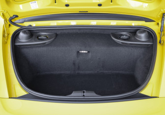 Подержанный автомобиль Porsche Boxster 2020 года (34 фото)