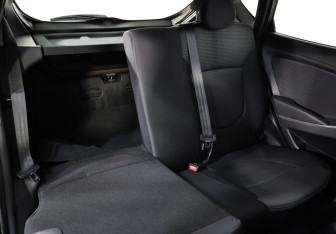 Подержанный автомобиль Hyundai Solaris Hatchback 2015 года (22 фото)