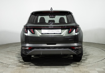 Подержанный автомобиль Hyundai Tucson 2022 года (6 фото)