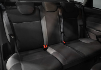 Подержанный автомобиль Ford Focus Sedan 2013 года (20 фото)