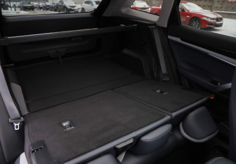 Подержанный автомобиль Geely Atlas 2024 года (34 фото)