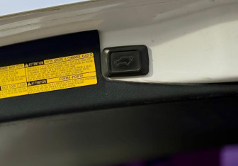 Подержанный автомобиль Toyota Highlander 2010 года (22 фото)