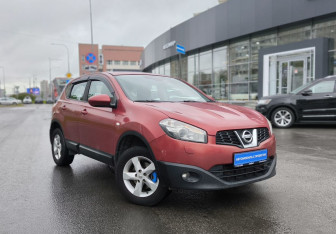 Подержанный автомобиль Nissan Qashqai 2011 года (3 фото)