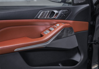 Подержанный автомобиль BMW X7 2019 года (27 фото)