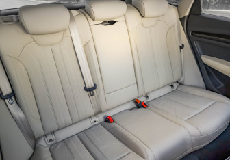 Подержанный автомобиль Audi Q5 2019 года (31 фото)