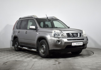 Подержанный автомобиль Nissan X-Trail 2007 года (3 фото)