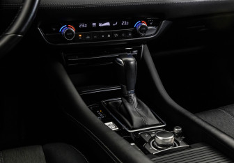 Подержанный автомобиль Mazda 6 Sedan 2019 года (17 фото)