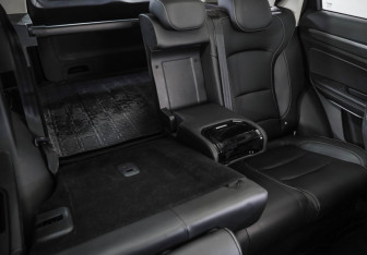 Подержанный автомобиль Geely Atlas Pro 2023 года (30 фото)