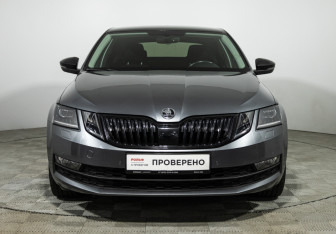 Подержанный автомобиль Skoda Octavia Liftback 2017 года (2 фото)