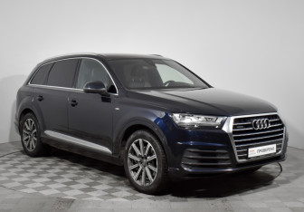 Подержанный автомобиль Audi Q7 2016 года (3 фото)
