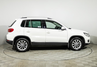 Подержанный автомобиль Volkswagen Tiguan 2012 года (4 фото)