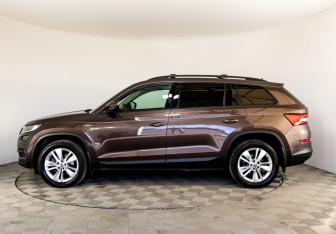 Подержанный автомобиль Skoda Kodiaq 2019 года (8 фото)