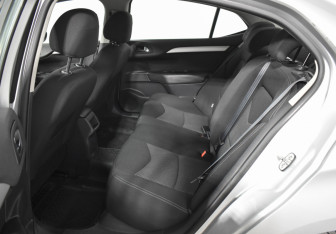 Подержанный автомобиль Citroen C4 Sedan 2014 года (11 фото)