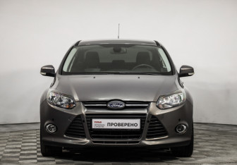 Подержанный автомобиль Ford Focus Sedan 2013 года (2 фото)