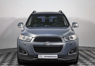 Подержанный автомобиль Chevrolet Captiva 2013 года (2 фото)