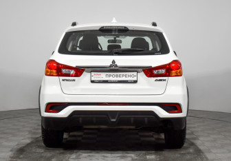 Подержанный автомобиль Mitsubishi ASX 2018 года (6 фото)