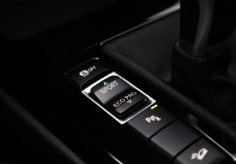 Подержанный автомобиль BMW X2 2020 года (21 фото)