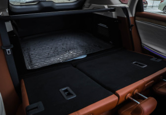 Подержанный автомобиль Voyah Free 2024 года (32 фото)