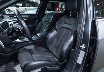 Подержанный автомобиль Audi A6 Wagon 2018 года (17 фото)