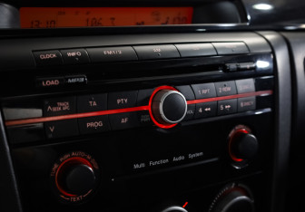 Подержанный автомобиль Mazda 3 Sedan 2008 года (13 фото)