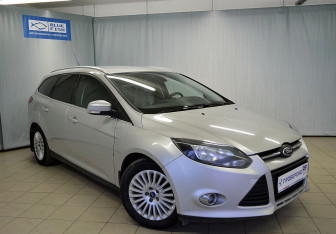 Подержанный автомобиль Ford Focus Hatchback 2012 года (2 фото)