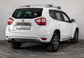 Подержанный автомобиль Nissan Terrano 2014 года (5 фото)