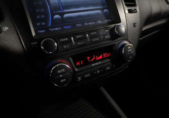 Подержанный автомобиль Kia Cerato Sedan 2013 года (16 фото)