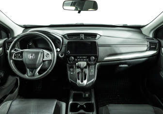 Подержанный автомобиль Honda CR-V 2019 года (13 фото)