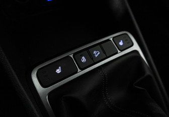 Подержанный автомобиль Hyundai Creta 2019 года (17 фото)