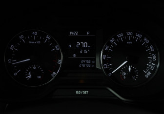 Подержанный автомобиль Skoda Octavia Liftback 2014 года (12 фото)