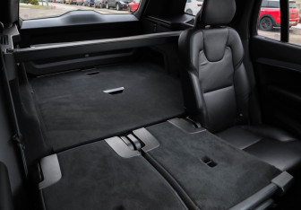 Подержанный автомобиль Volvo XC90 2019 года (31 фото)