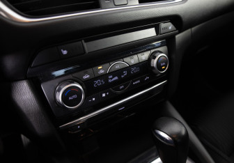 Подержанный автомобиль Mazda 6 Sedan 2016 года (14 фото)